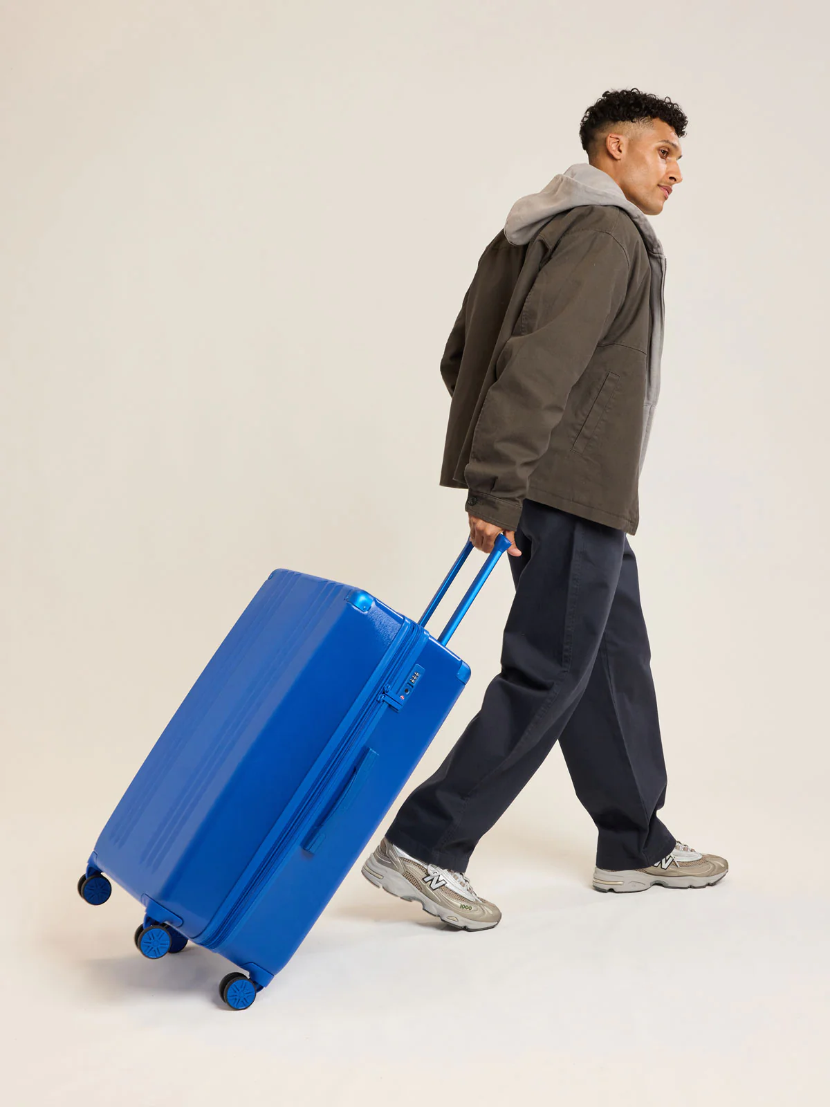 Ambeur Large Luggage - Image 56