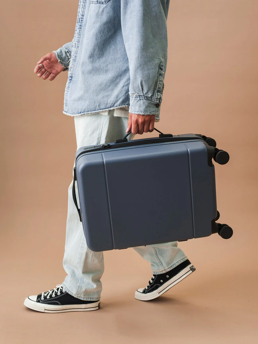 Hue Carry-On Luggage - Image 24