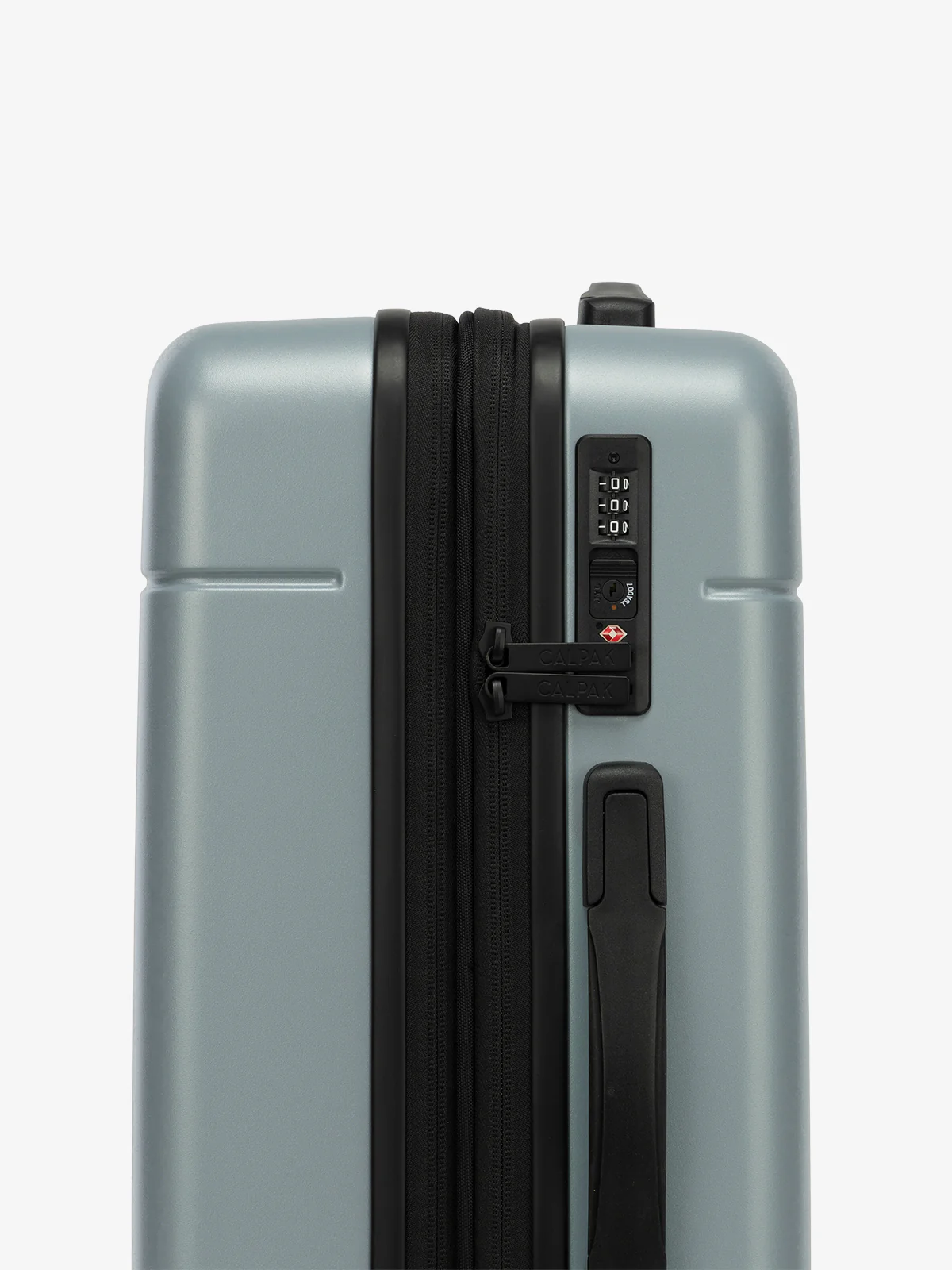 Hue Carry-On Luggage - Image 79