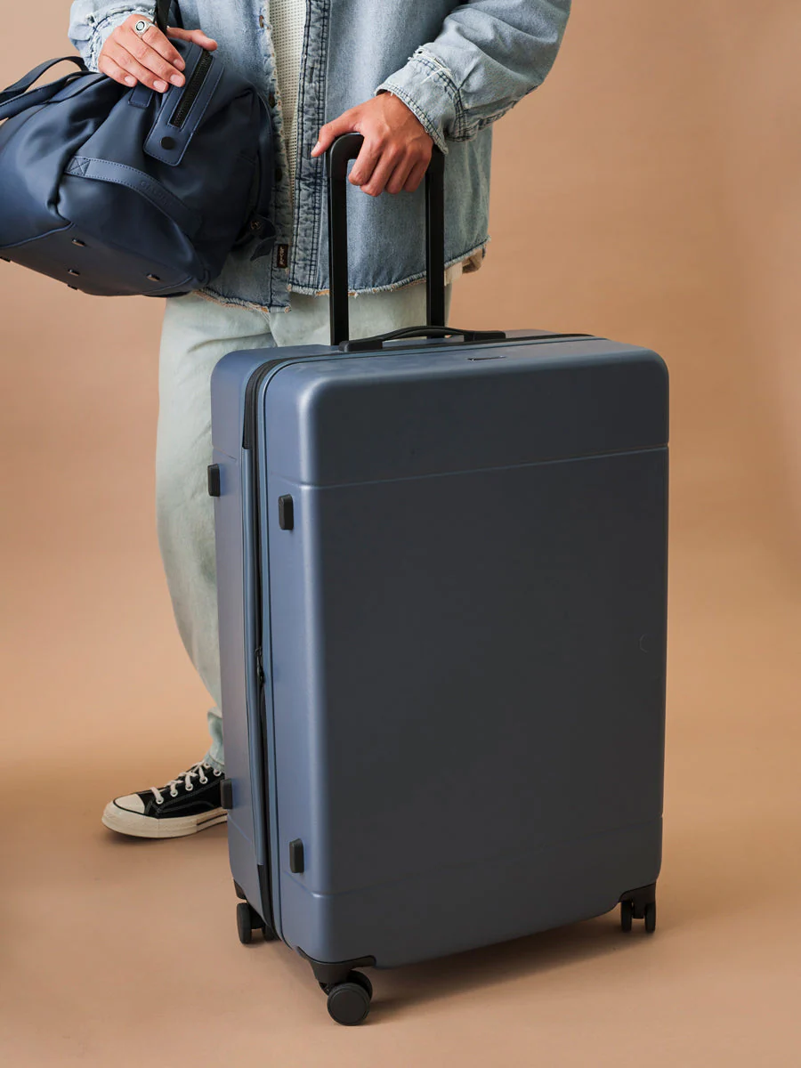 Hue Large Luggage - Image 15