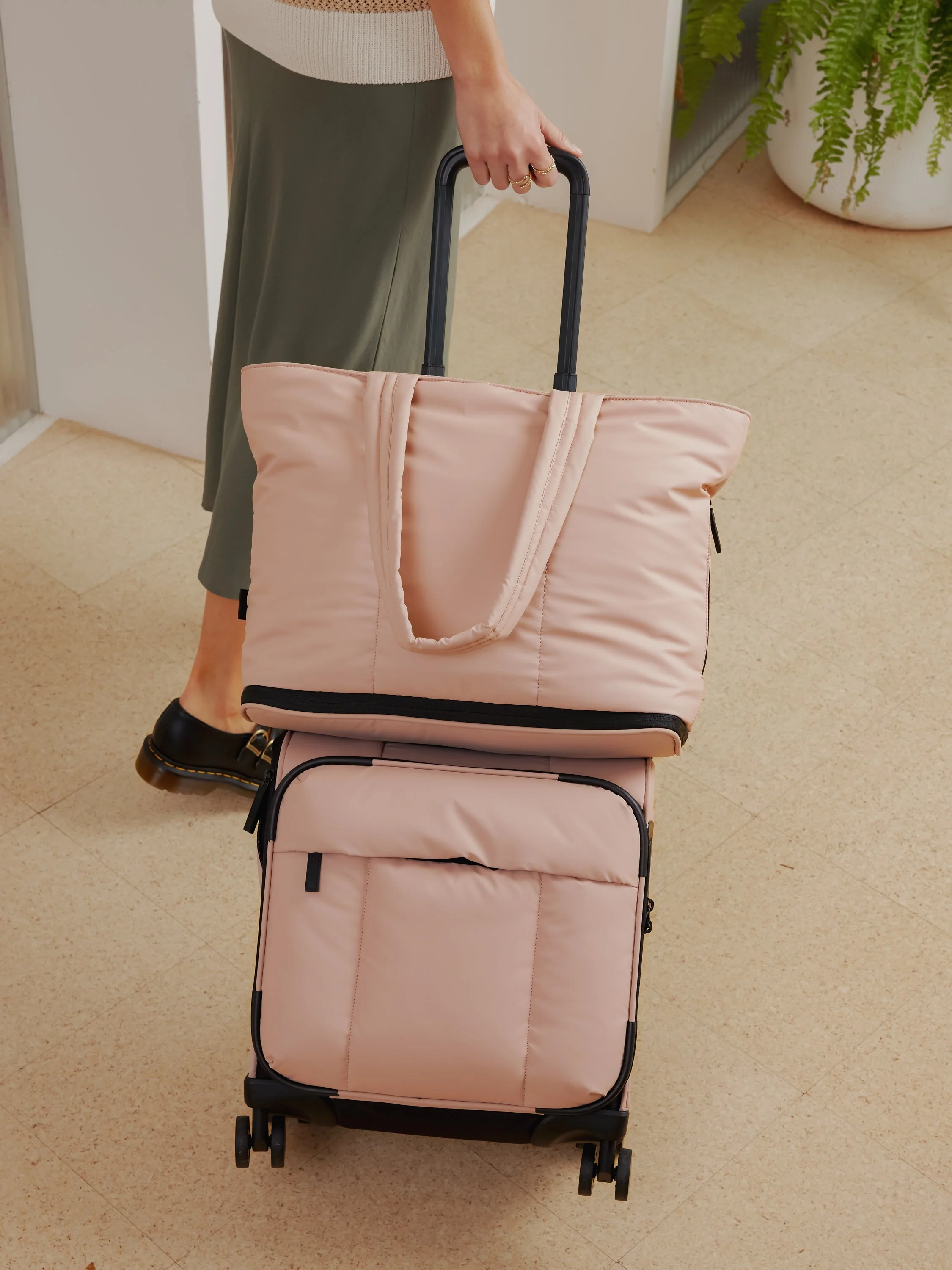 Luka Expandable Laptop Tote - Image 27