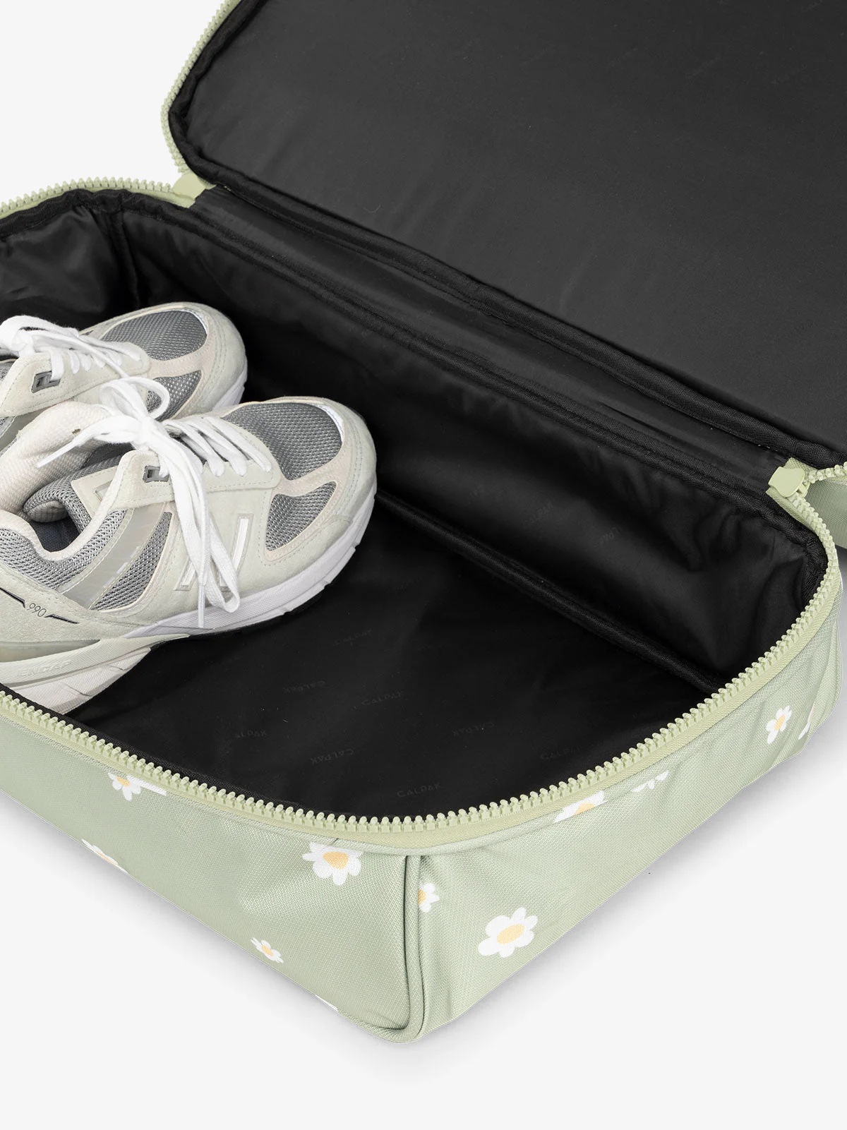 Stevyn Duffel Bag with Shoe Compartment - Image 59