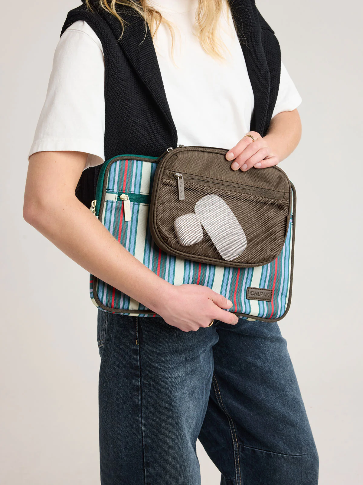 Tech Organizer - Image 114